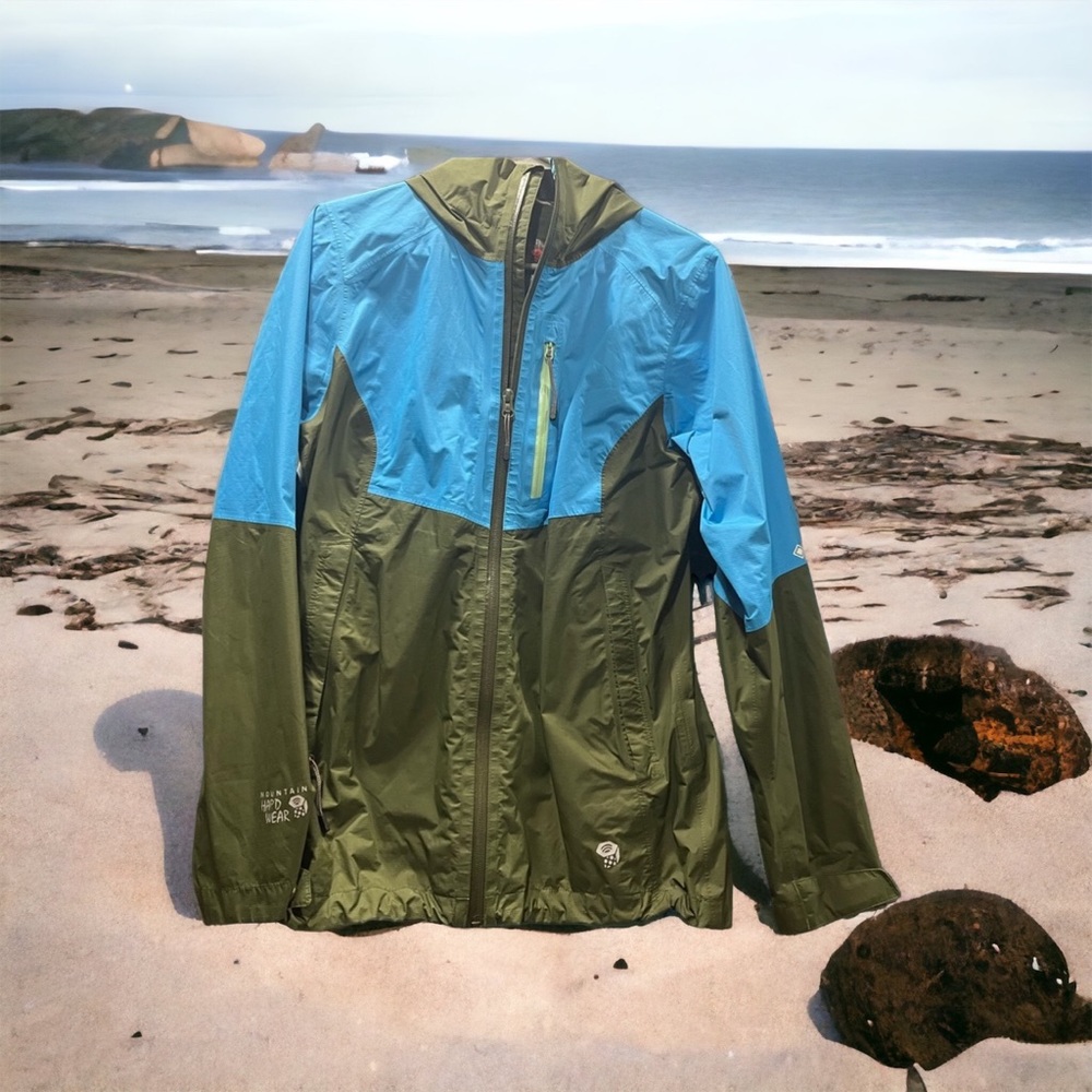 New/ Never Warn or Washed >Mountain Hardware Gore-Tex size S/P